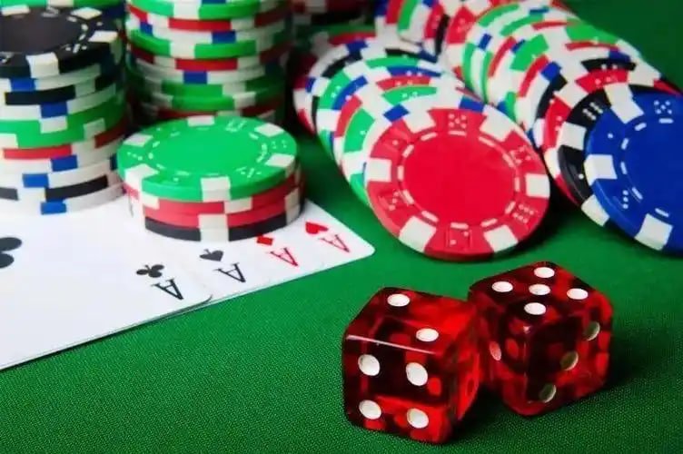 Filipino player accessing sagili link platform on Android smartphone showing sports and casino sections
